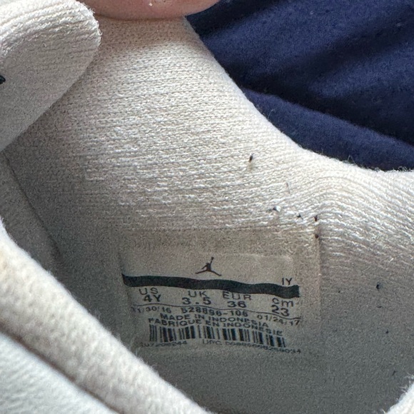 Jordan Kids White and Blue Sneakers - Picture 6 of 7